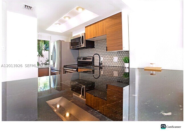 Foto del edificio - 1531 SE 15th St