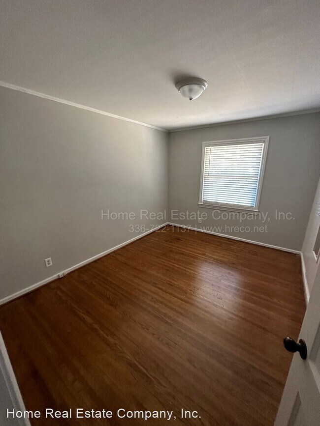 Foto del edificio - 3 br, 1 bath House - 525 Lester Lane
