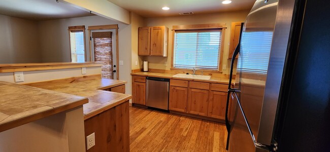Building Photo - 57 Prairie Grass Ct