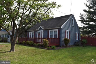 Building Photo - 612 Bennett St