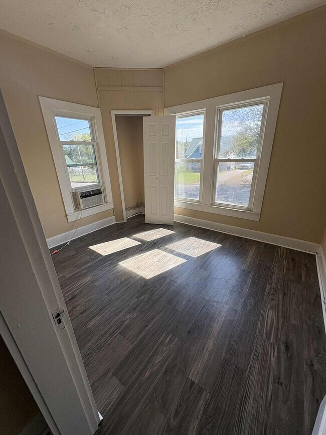 Foto del edificio - Spacious Home for Rent!