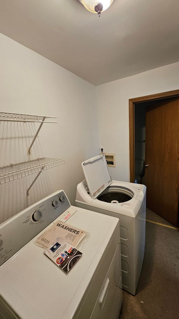 Building Photo - 3182-3184 Shellers Bend