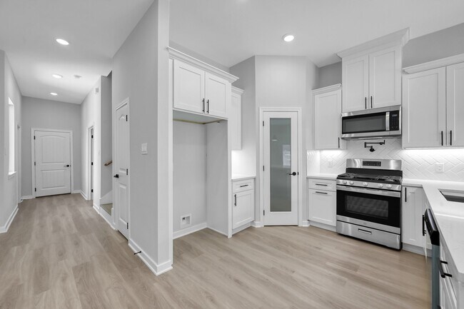 Foto del edificio - 14833 Spica Ct