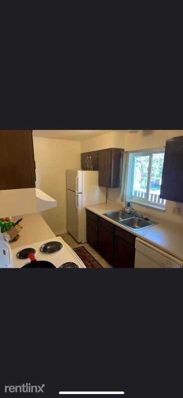 Building Photo - 2 br, 1.5 bath Apartment - 2777 Glenwood Ct