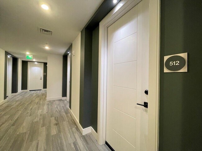 Foto del edificio - 788 West Marietta St NW