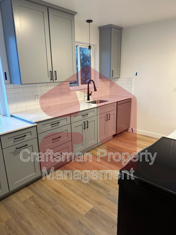 Foto del edificio - 2697 Glenmare St