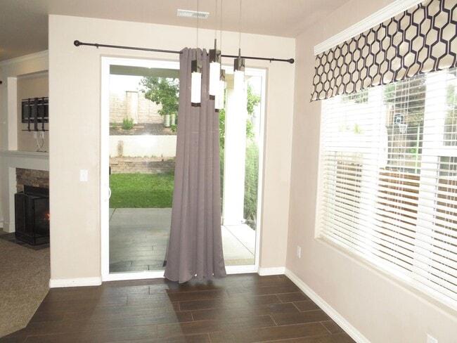 Building Photo - Welcome to this stunning 2-story home loca...