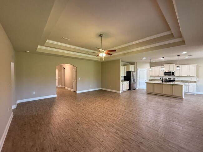 Foto del edificio - Spacious 4 bedroom 2.5 bath Home for Rent ...