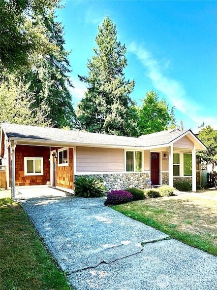 Primary Photo - 14019 Wayne Pl N