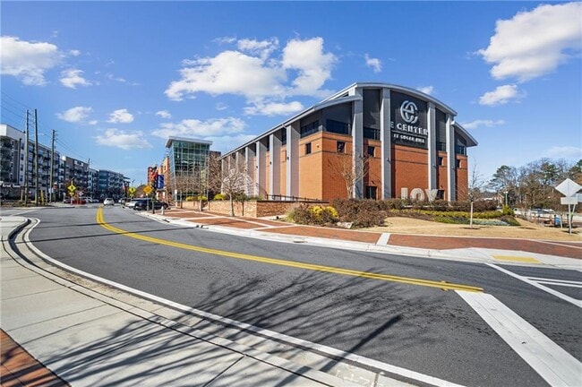 Building Photo - 1230 Ainsworth Alley