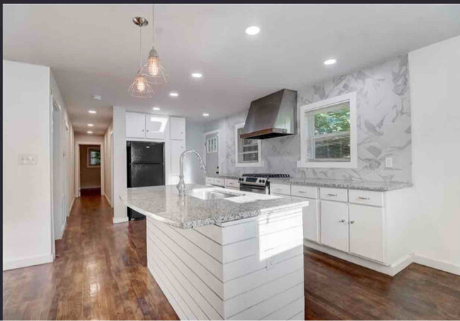 Foto del edificio - 271 Childs Dr NW