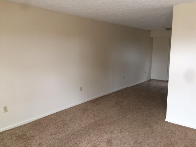 Foto del edificio - 1639 Foxhaven Dr