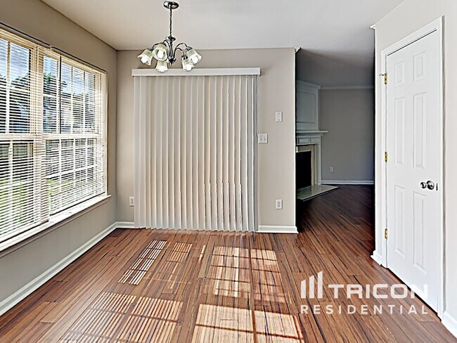 Foto del edificio - 9609 Chastain Walk Dr