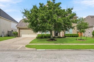 Building Photo - 14403 Lakepointe Bend Ln