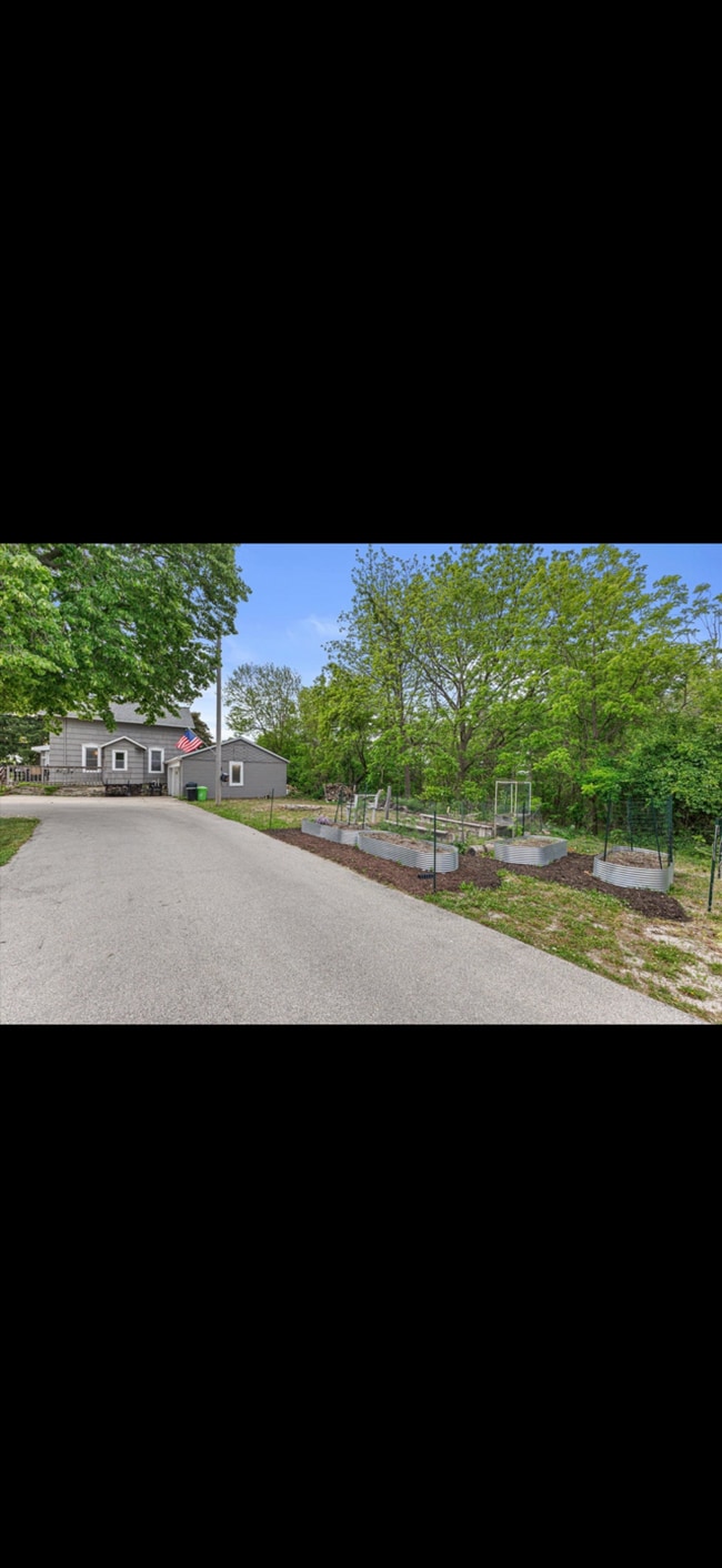 Building Photo - N68W29902 Hartling Rd