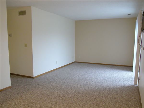 Building Photo - 13332 Parkwood Dr