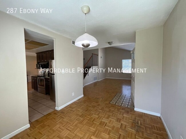 Building Photo - 287 Ebony Way