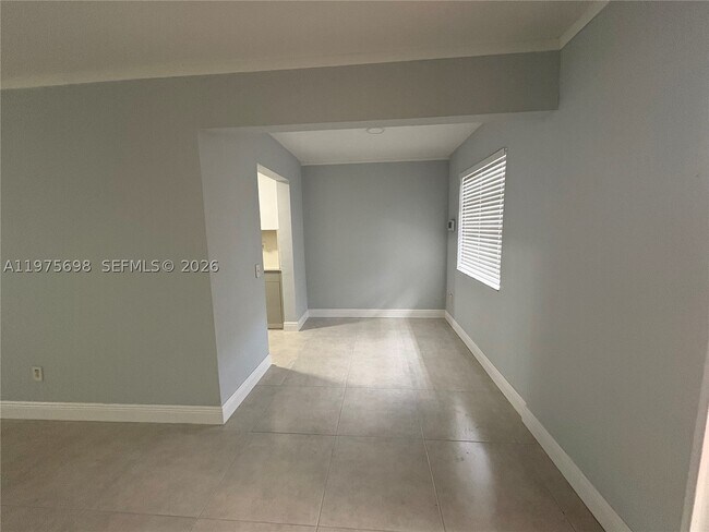 Foto del edificio - 3600 SW 32nd St