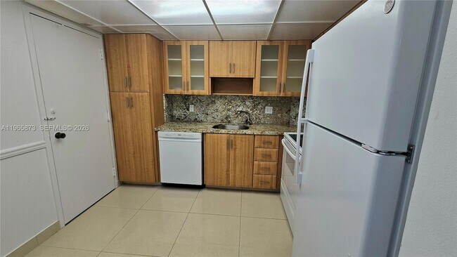Photo - 1980 S Ocean Dr Apartment