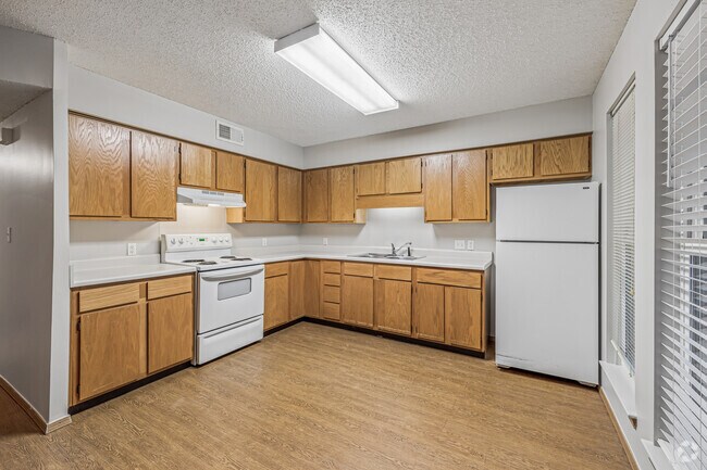 2 habitaciones, 2 baños - 858 pies cuadrados - Cocina - 55+ Mariner Pointe
