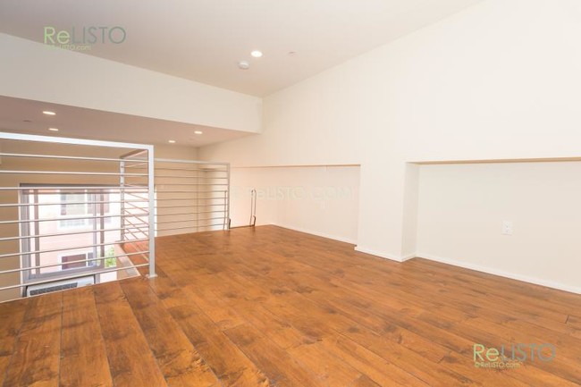 Foto del edificio - 529 Stevenson St
