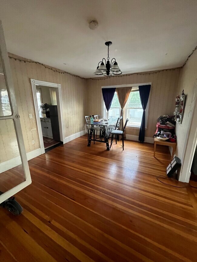 Building Photo - 71 Litchfield St