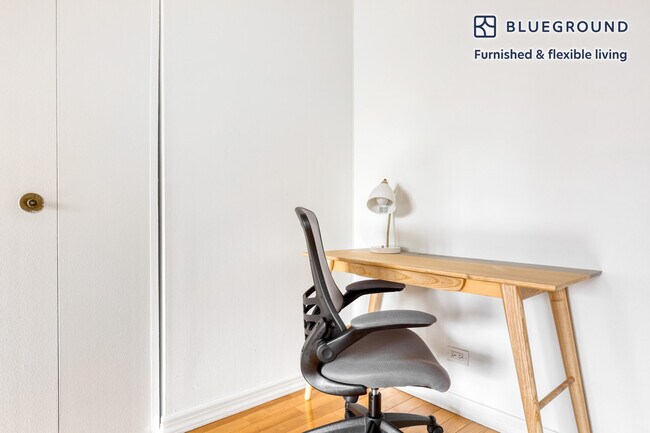 Foto del edificio - 240 E 27th St