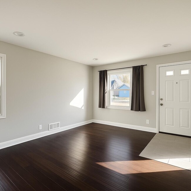 Building Photo - 1473 E Harry Ave