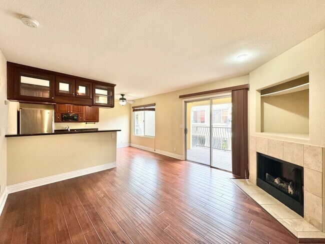 Foto del edificio - Cozy 1B/1BA w/ Hardwood Floors, Washer/Dry...