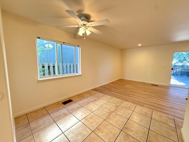 Foto del edificio - 326 15th St