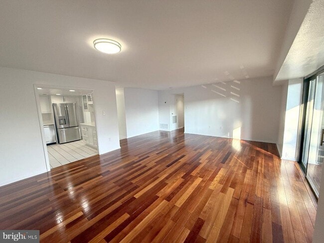 Foto del edificio - 606 Cooper Landing Rd