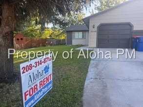 Building Photo - 3748 Upland