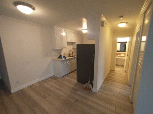 Foto del edificio - 676 Seacoast Dr