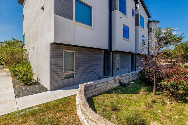 Foto del edificio - 1417 Kramer Ln