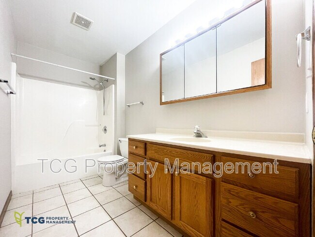 Foto del edificio - 1407 Adams St
