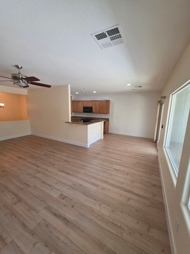 Building Photo - 3241 Flyway Ct