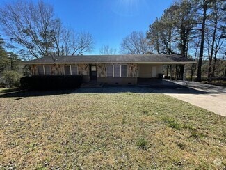 Building Photo - 245 Del Rio Terrace