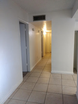 Foto del edificio - 4437 E. Sharon Drive