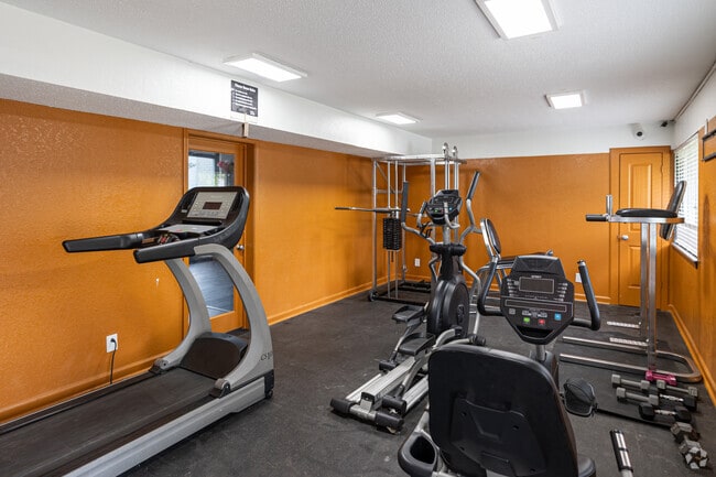 Fitness Center - DeSoto Park Apartments