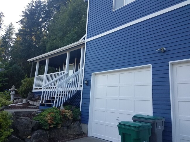 Foto del edificio - Ridgetop / Island Lake home located in a c...