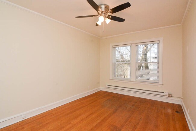 Foto del edificio - 2149 N Fremont St