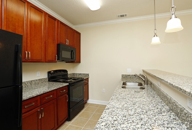 Interior Photo - Palisades at Legacy Oaks