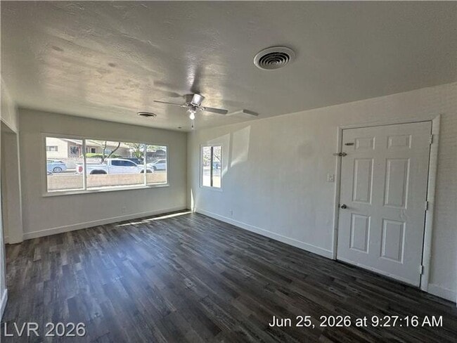 Building Photo - Henderson Single-Story with Huge Backyard & Covered Patio