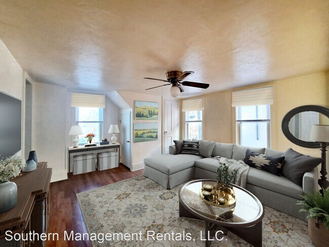 Building Photo - 3 br, 1 bath House - 1 N Main St Apt B