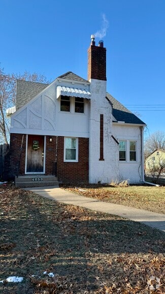 Building Photo - 4253 James Ave N