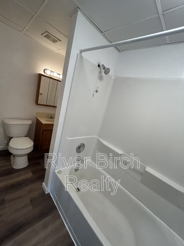 Foto del edificio - 525 E Pine St