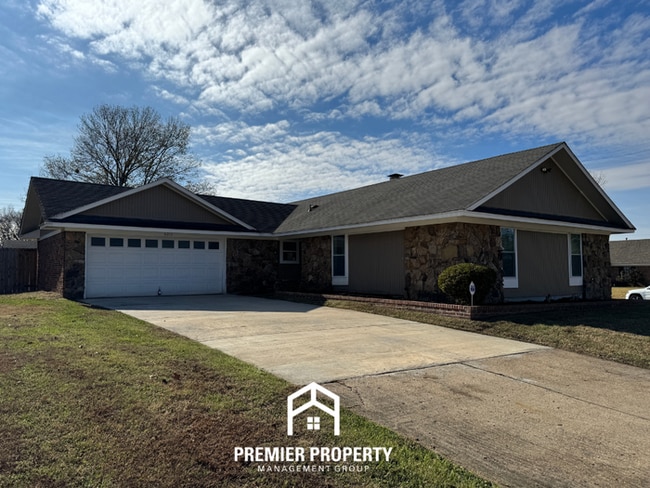 Photo - 6015 Harvest Hill Cove House