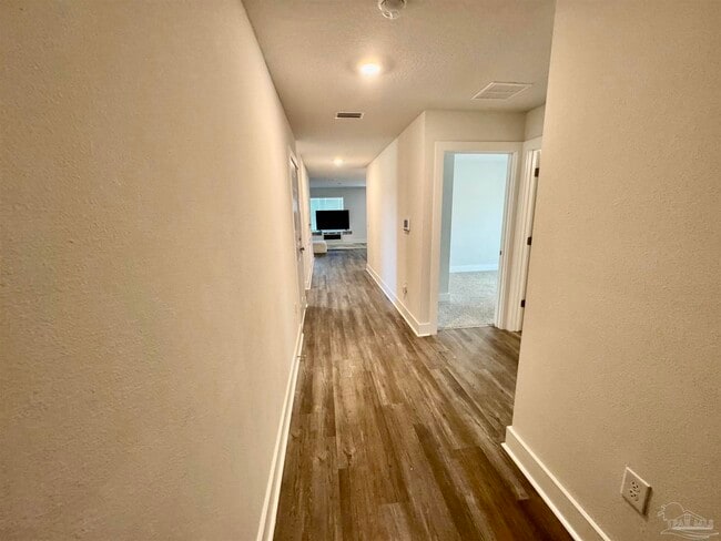 Foto del edificio - 3312 Harrier Rd