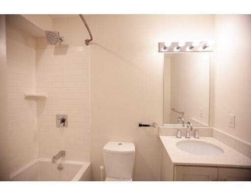 Foto del edificio - 57 N Washington St