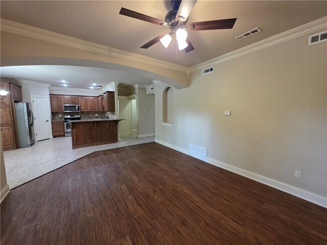 Foto del edificio - 605 NW 17th Ct